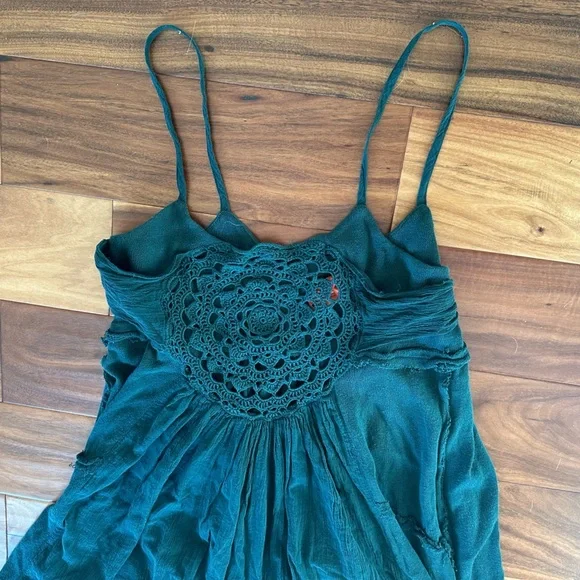 Free People Emerald Green Boho Spaghetti Strap Dress size Medium - Picture 2 of 3